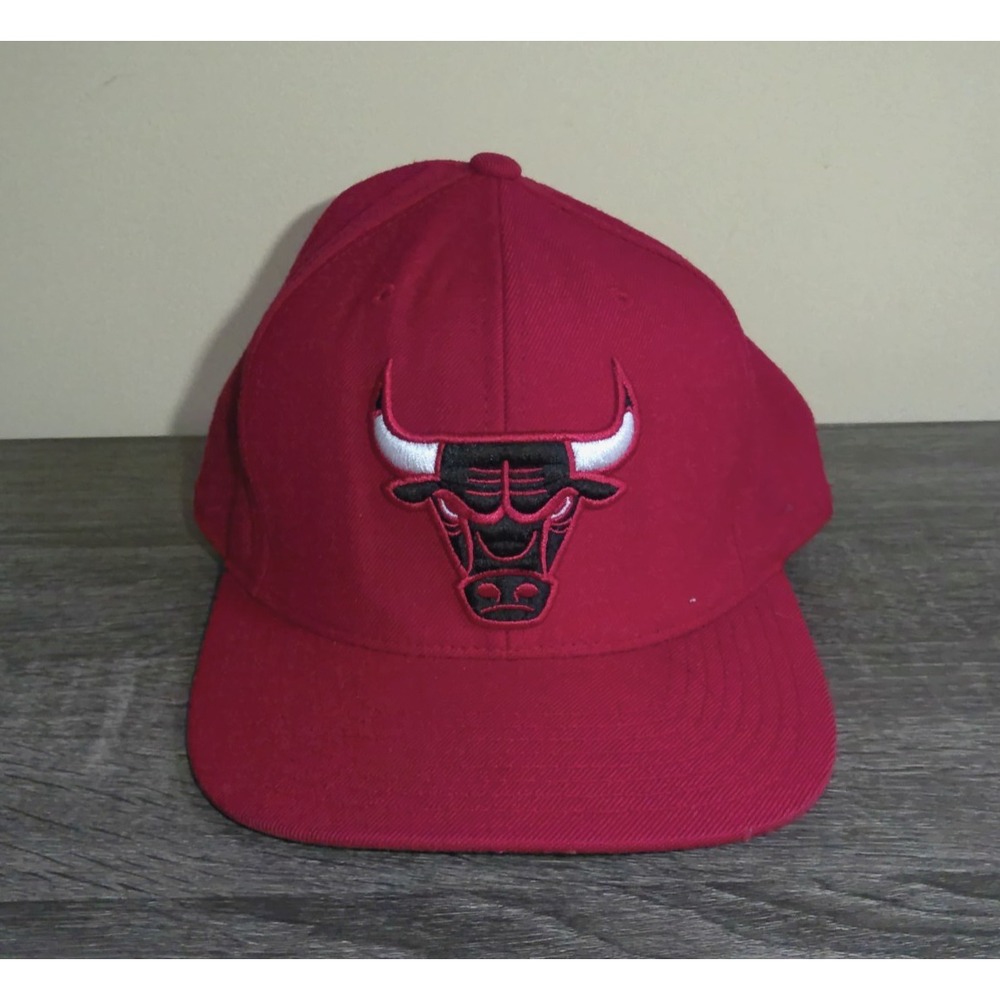 Chicago Bulls Mitchell & Ness Fitted Hat 7 3/8 Hardwood Classics Red NBA Cap